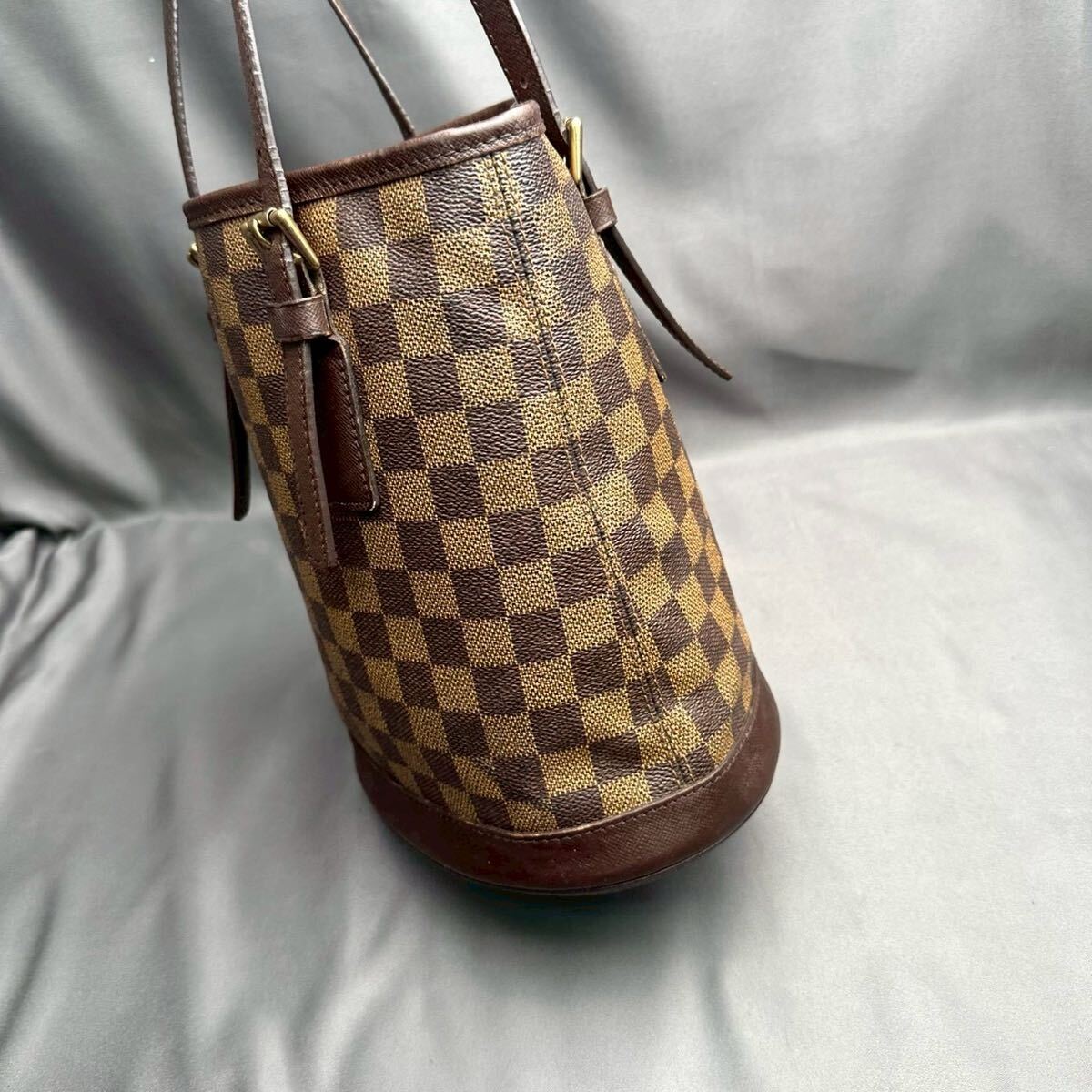 B097 LOUIS VUITTON 1ルイヴィトン マレ ダミエ エベヌ バケット バケツ ショルダーバッグ トートバッグ ポーチ付 N42240 シリアルDK3096_画像4
