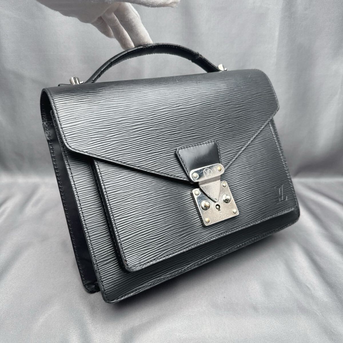 B121 ルイヴィトン LOUIS VUITTON ビジネスバッグ モンソー エピ シリアルSR0036_画像1