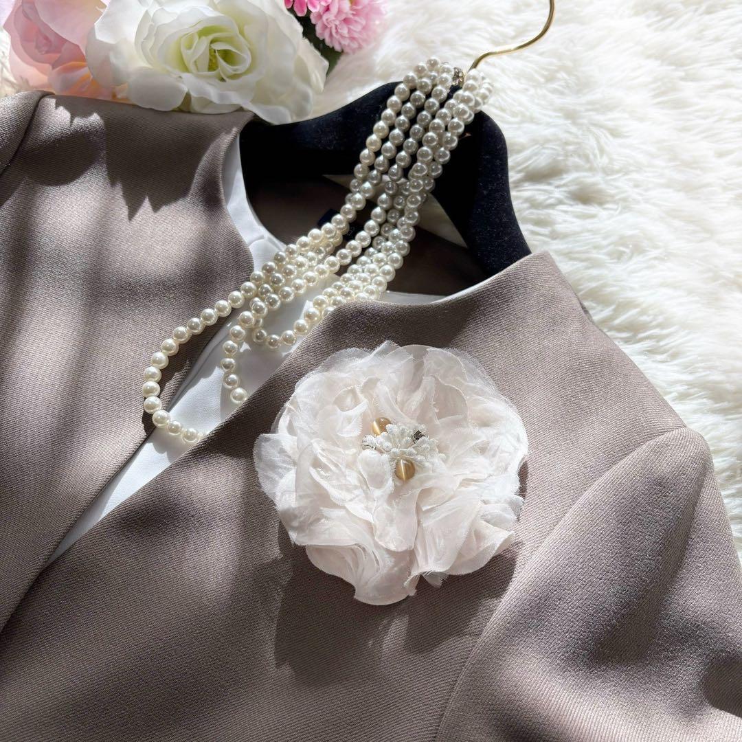 a.v.v アーヴェヴェ レディース スカート スーツ 上下 セットアップ カーキ ベージュ M ノーカラー スリット フォーマル セレモニー_画像7