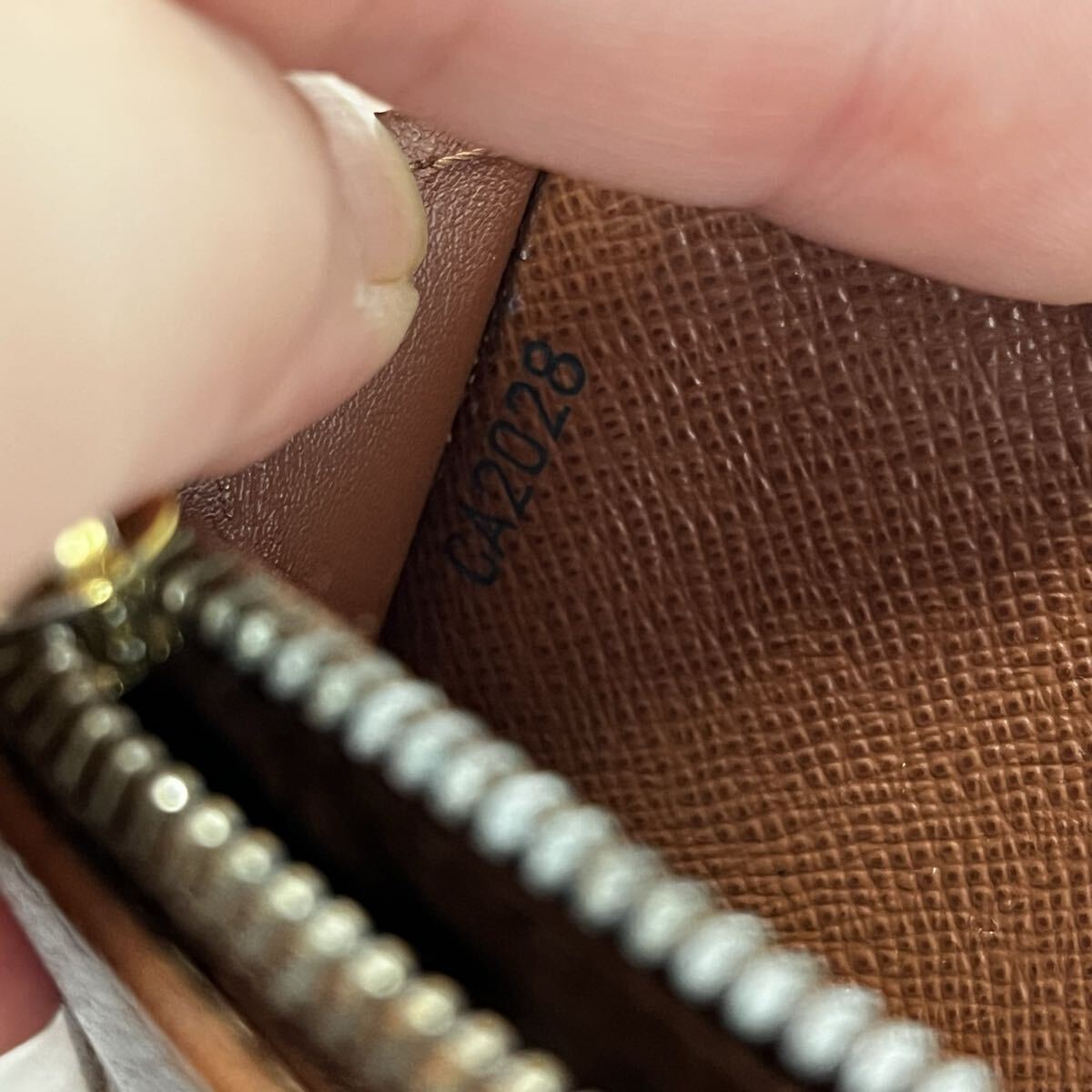 LOUIS VUITTON ルイヴィトン モノグラム レザー ポルトフォイユ・アレクサンドラ M60047 三つ折り財布 コンパクトウォレット ミニ財布_画像3