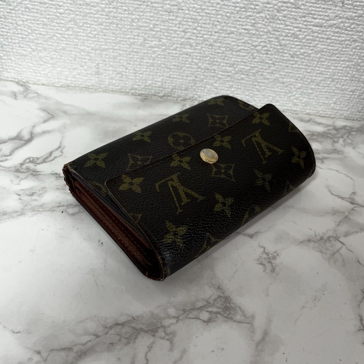 LOUIS VUITTON ルイヴィトン モノグラム レザー ポルトフォイユ・アレクサンドラ M60047 三つ折り財布 コンパクトウォレット ミニ財布_画像9