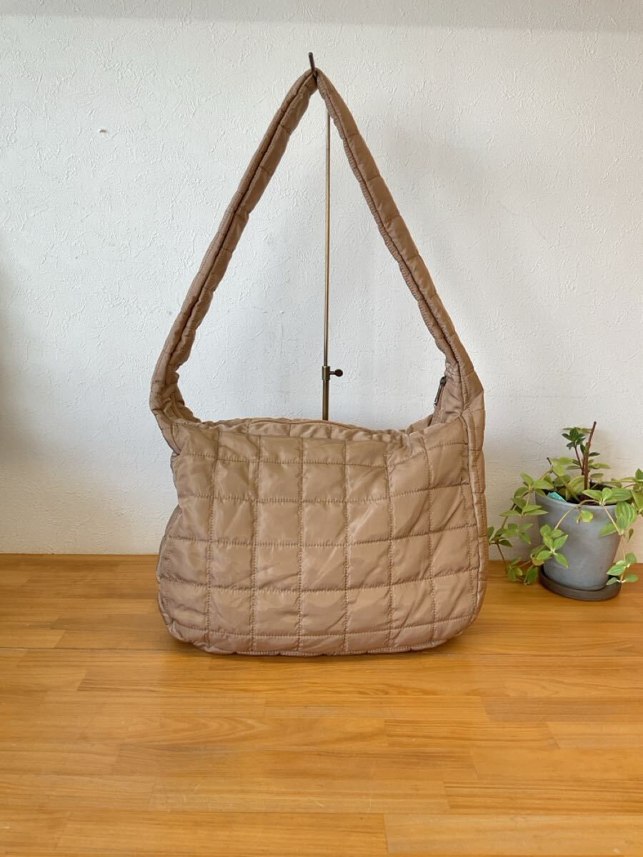 美品 Samansa Mos2 サマンサモスモス sm2 キルティングショルダーバッグ 大容量肩掛けかばん 内側花柄デザイン ベージュブラウン茶色系 z_画像4