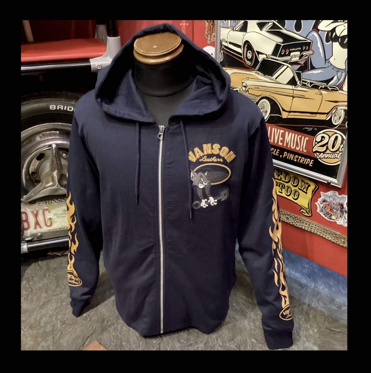 ルーニー★新品★パーカー★2528【XL】トムとジェリー★アニメ★アメリカンロングリバー55★TJV-2528★ネバーマインド★大阪★アメリカ村_画像4