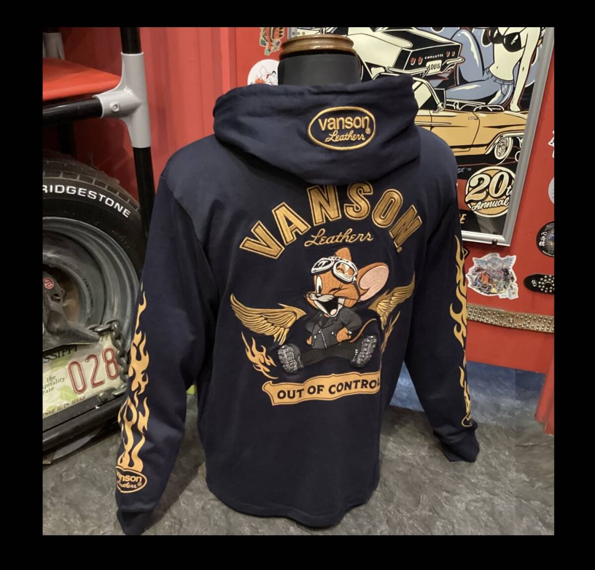 ルーニー★新品★パーカー★2528【XL】トムとジェリー★アニメ★アメリカンロングリバー55★TJV-2528★ネバーマインド★大阪★アメリカ村_画像1