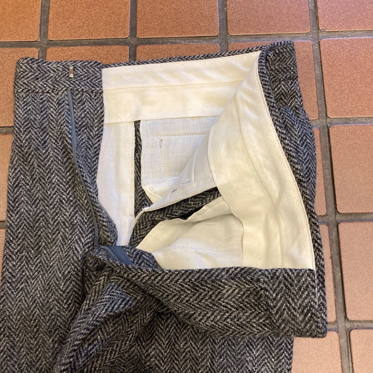 《新品》ビジネス カジュアル ゴルフ スラックス ツィード サイズ 70cm 2タック 日本製 毛100% ヘリンボーン 肉厚生地 レトロヴィンテージ _画像7