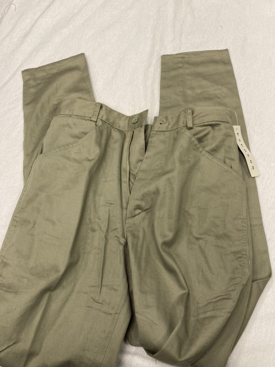 【新品】未使用 チノパン カジュアル ノータックスラックス サイズ M(74cm) 綿100% 両後ろポケットフラップ付き コインポケット 裾幅16cm_画像5