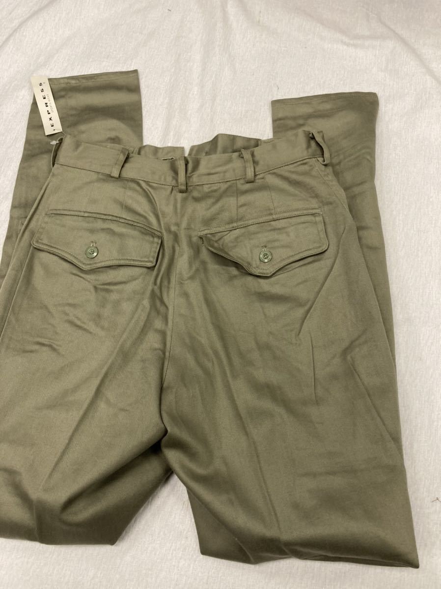 【新品】未使用 チノパン カジュアル ノータックスラックス サイズ M(74cm) 綿100% 両後ろポケットフラップ付き コインポケット 裾幅16cm_画像6