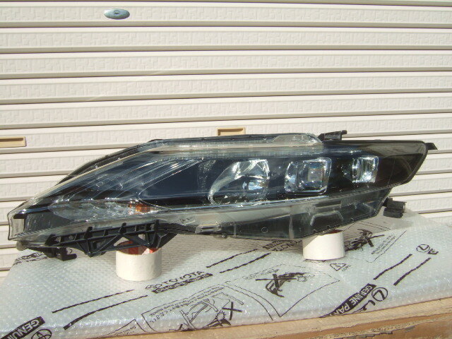 トヨタ ハリアー ヘッドランプ 左 ヘッドライト LED 60 前期 ZSU60W AVU65W 刻印52 81070-48890 81150-48890 KOITO 48-147 HARRIE 送料込み_画像1