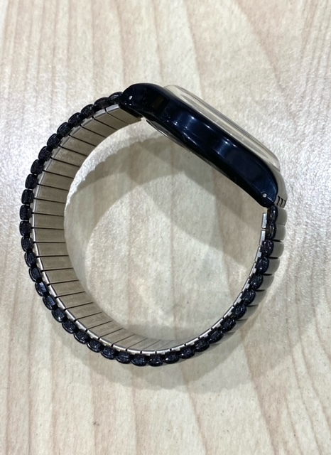 FS7-9-54 電池交換済 稼動品 美品 CHRONO クロノグラフ swatch スウォッチ AG1991 WATER RESISTANT 腕時計 QZ クォーツ_画像5