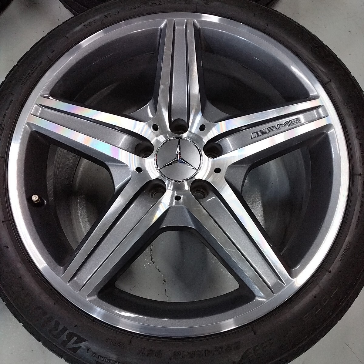 ☆メルセデス・ベンツ　Ｅクラス　W211　E63 AMG 純正★ＡＭＧスタイリング6☆8.5J+38　112-5H☆おまけサマータイヤ付き☆E55AMG・E63AMG☆_画像8