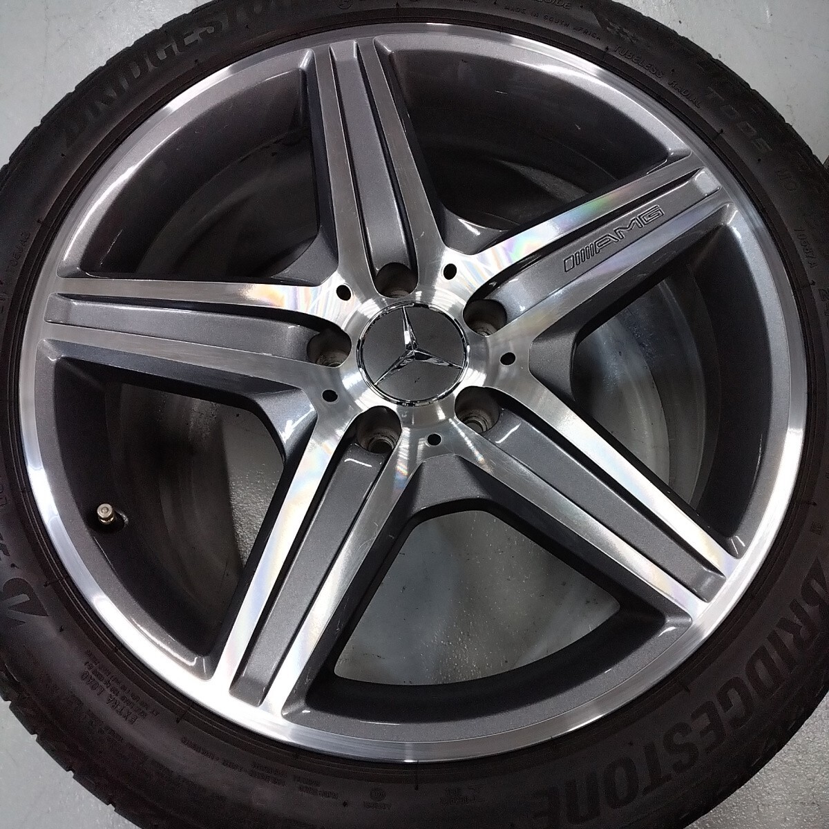 ☆メルセデス・ベンツ　Ｅクラス　W211　E63 AMG 純正★ＡＭＧスタイリング6☆8.5J+38　112-5H☆おまけサマータイヤ付き☆E55AMG・E63AMG☆_画像5