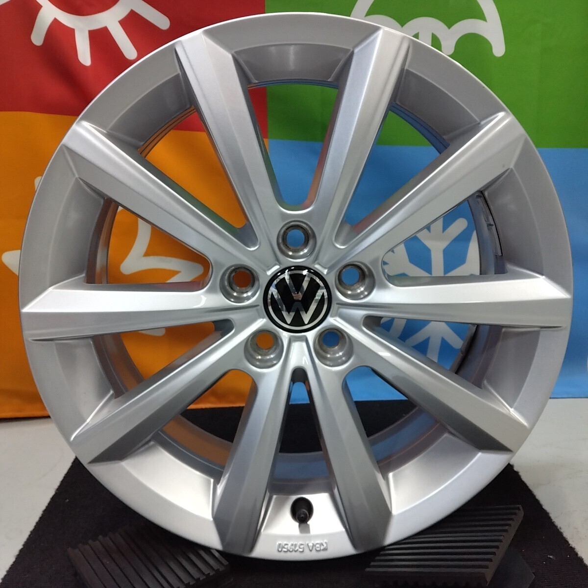 ★冬セット★美品★VW　フォルクスワーゲン　T-CROSS 純正　Merano　6J+35　100-5H　新品国産スタッドレス★205/60R16　T-クロス　Tクロス_画像1