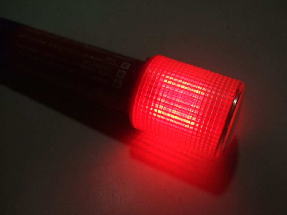 小林総研 LED 非常信号灯 レッド点滅/点灯 ホワイト 点灯 3WAY マグネット付 発煙筒 直径27mm 国土交通省保安基準適合 2本 HA56_画像3