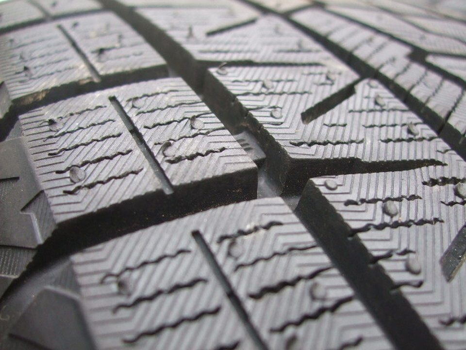 AGA VW フォルクスワーゲン純正仕様 ゴルフ6/7 6J 112 +47 2024年製 バリ溝 iG70 195/65R15 4本 B04_画像9