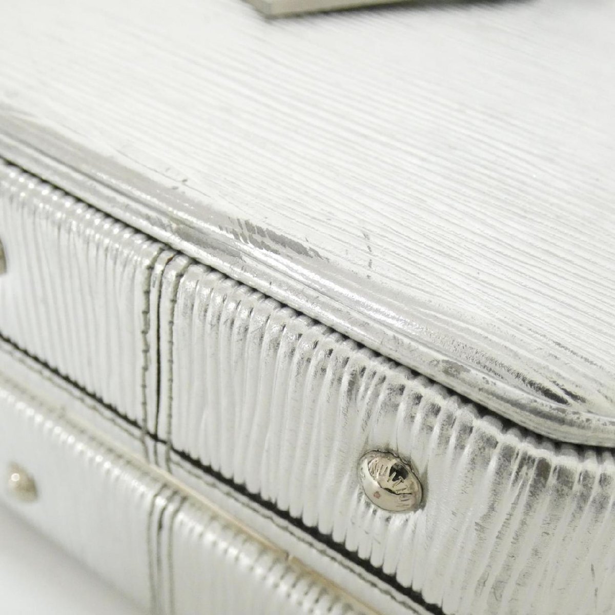 ルイヴィトン エピ プティット ボワット シャポー M53074 ショルダーバッグ_画像3