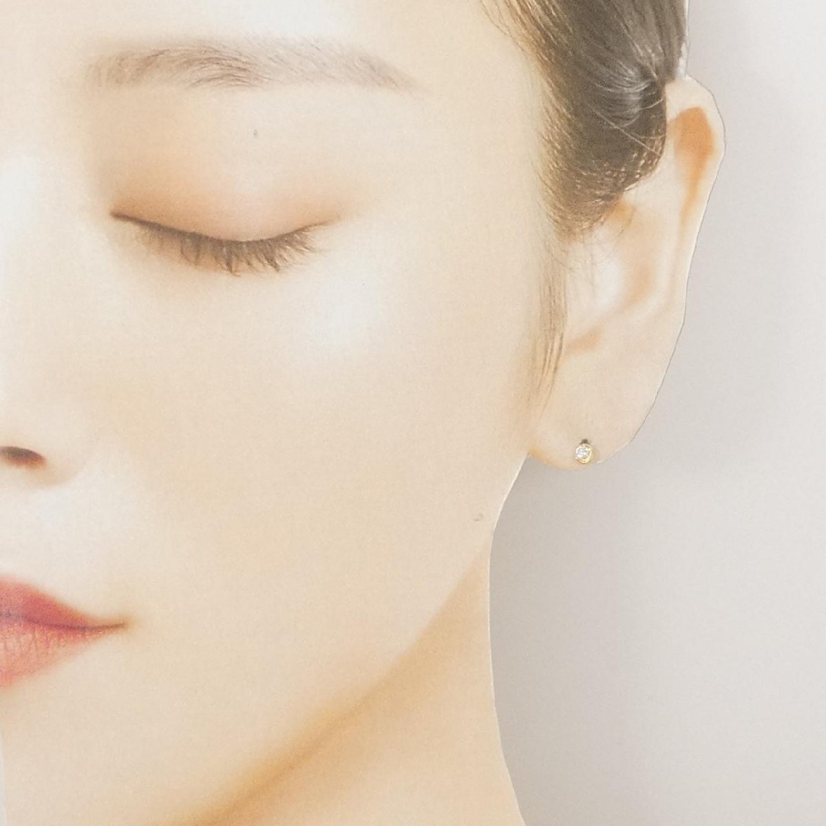 スタージュエリー ムーンセッティング ピアス 0.08CT_画像4