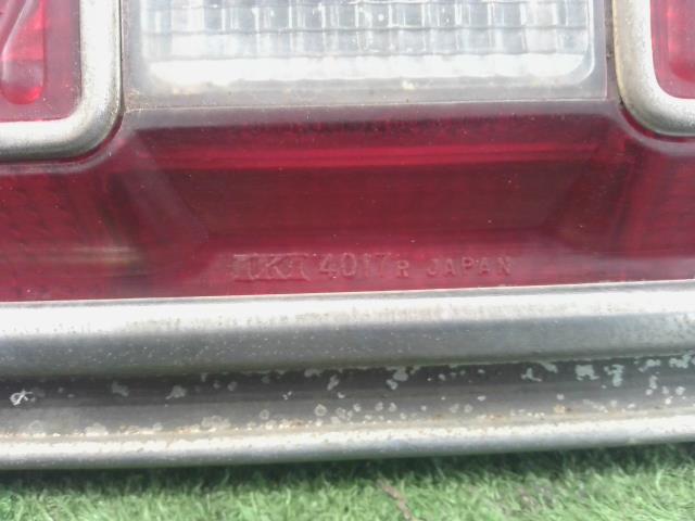 ブルーバード 右テールランプ 26550-A8900_画像4