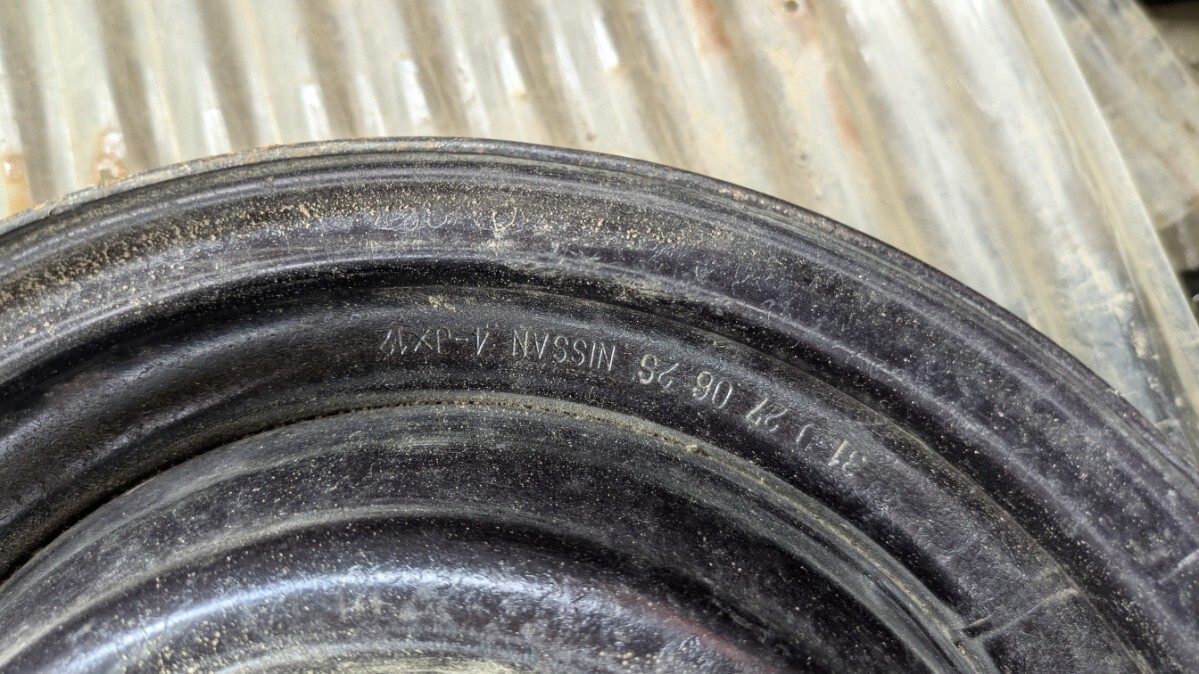 日産純正未使用長期放置品12インチＰＣＤ114.3