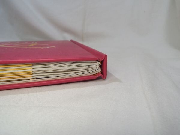 【期間限定価格】アニメ系[THE Disney KEEPSAKES 対訳本付き] ディズニーの歴史をたどる豪華記念ブック 付録多数（全揃い？） 洋書_画像9