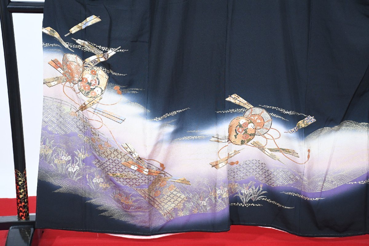 黒留袖 結婚式 金彩 鼓文 扇 扇子 落款 身丈155.5 cm 裄丈64 cm ★着物 e-1476 桜庭呉服店_画像2