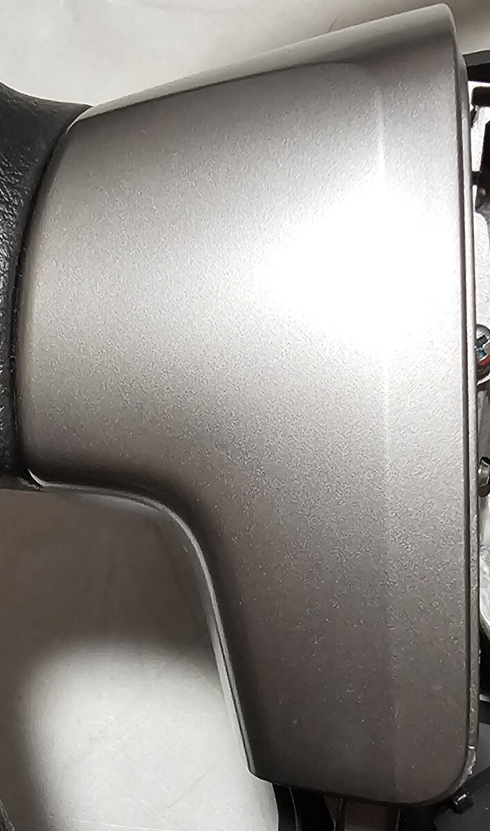 トヨタ ハイエース・GDH206 純正 7型 ステアリングホイール/ハンドル ウレタン ステアリングスイッチ付 2022年 ほぼ新車外し 200系 4/5/6型_画像3