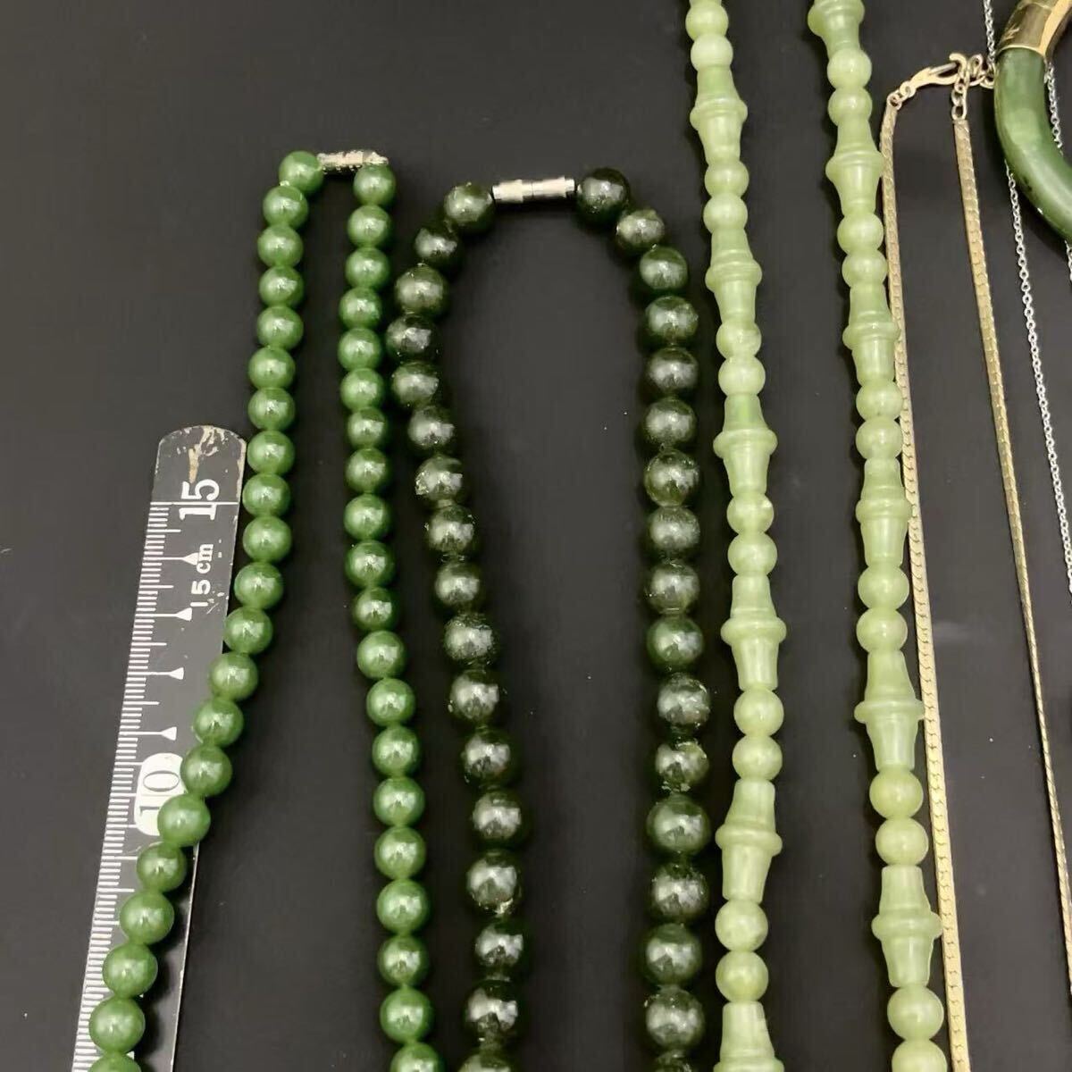 1円 カラーストーン ヒスイ 翡翠 玉石 アクセサリーまとめて 大量まとめ売り ネックレス ブローチ 指輪 ブレスレット ペンダントトップ等 