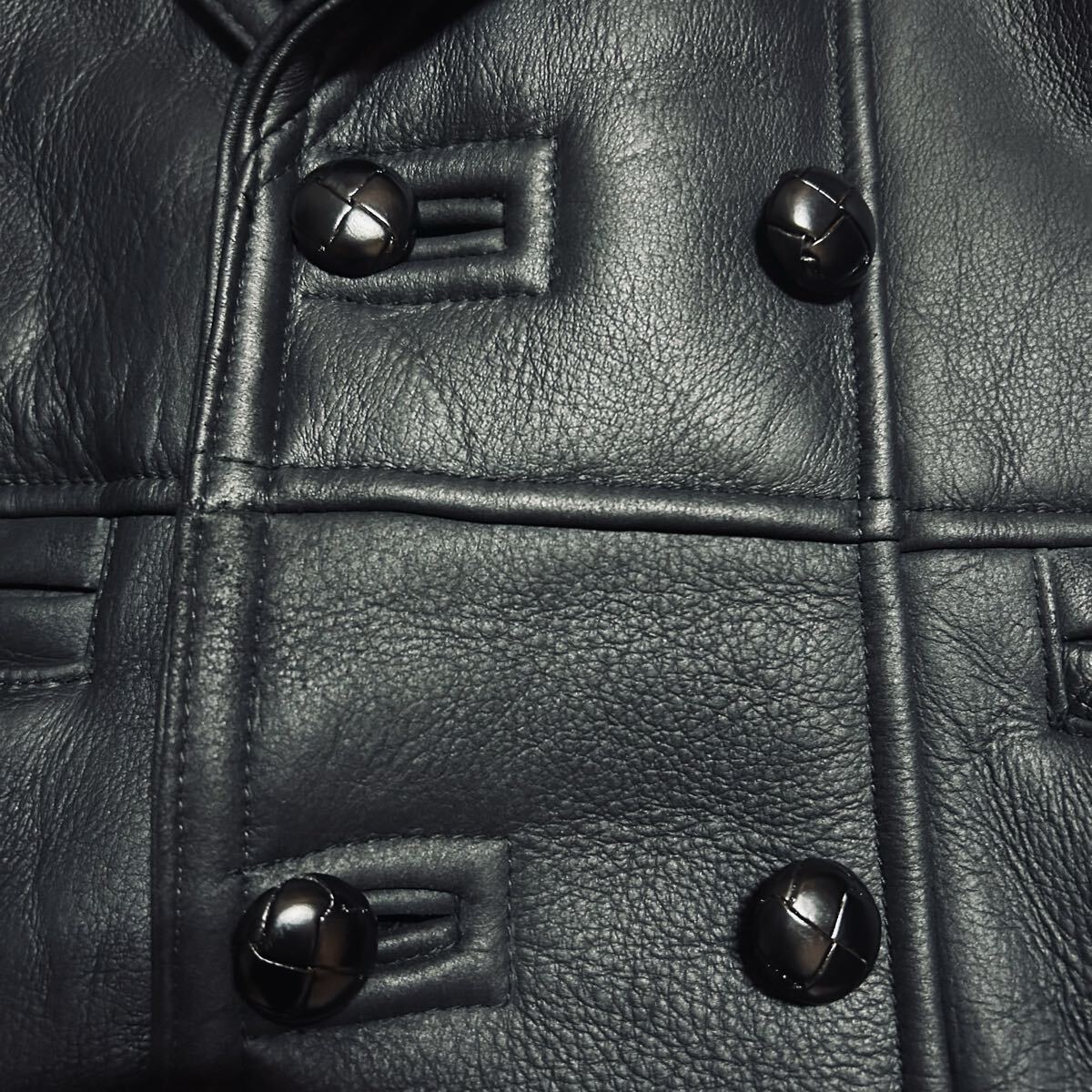 未使用級!!獣の咆哮を纏う!!Wind Armor リアルムートン フライトジャケット レザージャケット ムートンコート 羊革 ボア ブラック 黒 L相当_画像5