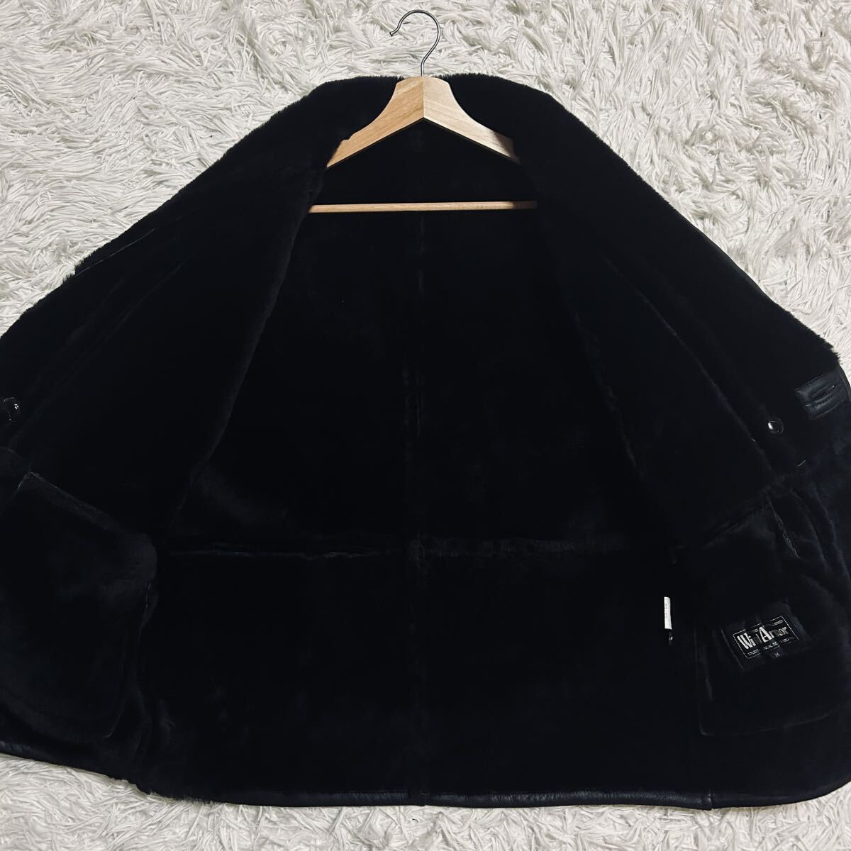 未使用級!!獣の咆哮を纏う!!Wind Armor リアルムートン フライトジャケット レザージャケット ムートンコート 羊革 ボア ブラック 黒 L相当_画像8
