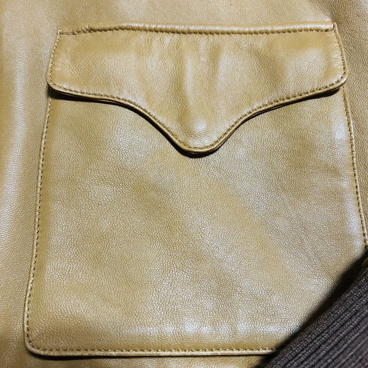 黄金の革を纏う★未使用級 SHIPS シップス ラムレザー レザージャケット ライダース シングル 希少 キャメル Wジップ メンズ Lサイズ A-2 _画像6