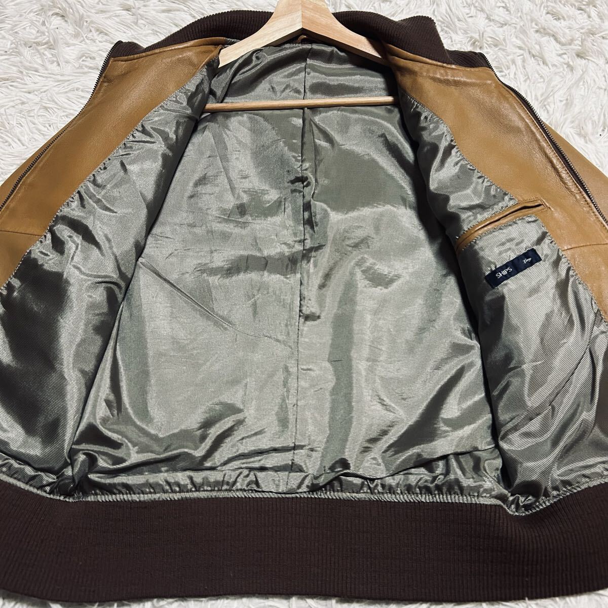 黄金の革を纏う★未使用級 SHIPS シップス ラムレザー レザージャケット ライダース シングル 希少 キャメル Wジップ メンズ Lサイズ A-2 _画像8