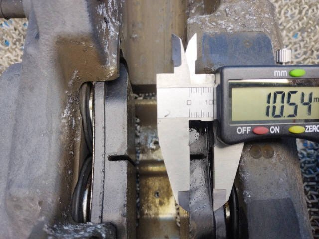 H29年 マークX GRX133 左フロント キャリパー ブレーキ 2GRFSE 2WD 39547km 47750-22460 130系[ZNo:07008138]_画像3