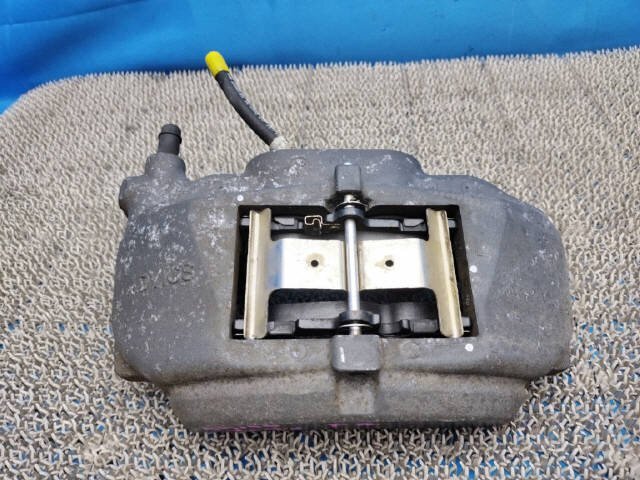 H29年 マークX GRX133 左フロント キャリパー ブレーキ 2GRFSE 2WD 39547km 47750-22460 130系[ZNo:07008138]_画像1