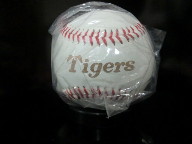 Hanshin Tigers 2023 Япония один память автограф мяч mieses нераспечатанный товар