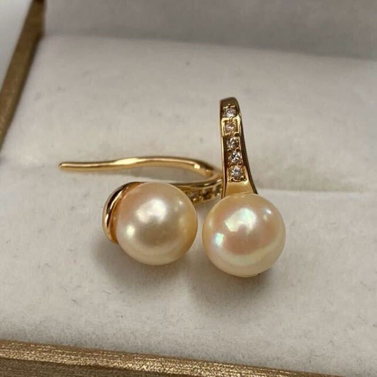 アコヤパールピアス　ゴールド系ホワイト　キラキラCZ付き　おしゃれ　カジュアル_画像5