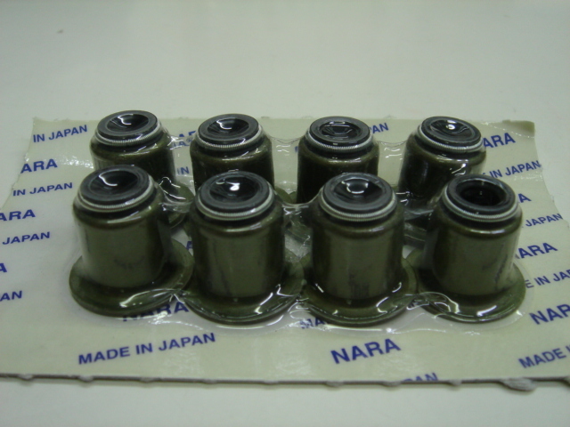 410/520/620/720他 新品 バルブステムシール J 型ENG (13207-B5000) 新品 ▽Jntj *_画像1