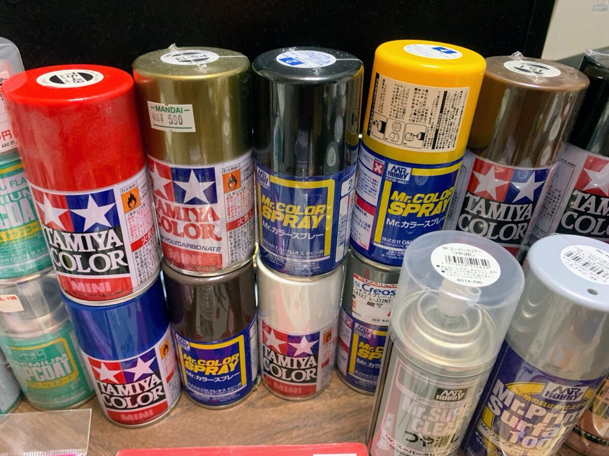 1円スタート TAMIYAカラースプレー/Mr.カラースプレー等31本＋Mr.ネコの手II その他プラモデル塗装ツール他大量セット 未使用も多数 _画像3