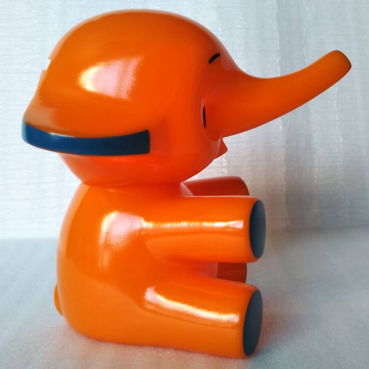 サトちゃん 人形 貯金箱 約12cm 佐藤製薬 ノベルティ グッズ 非売品 当時物 オレンジ 像 置物 橙_画像4