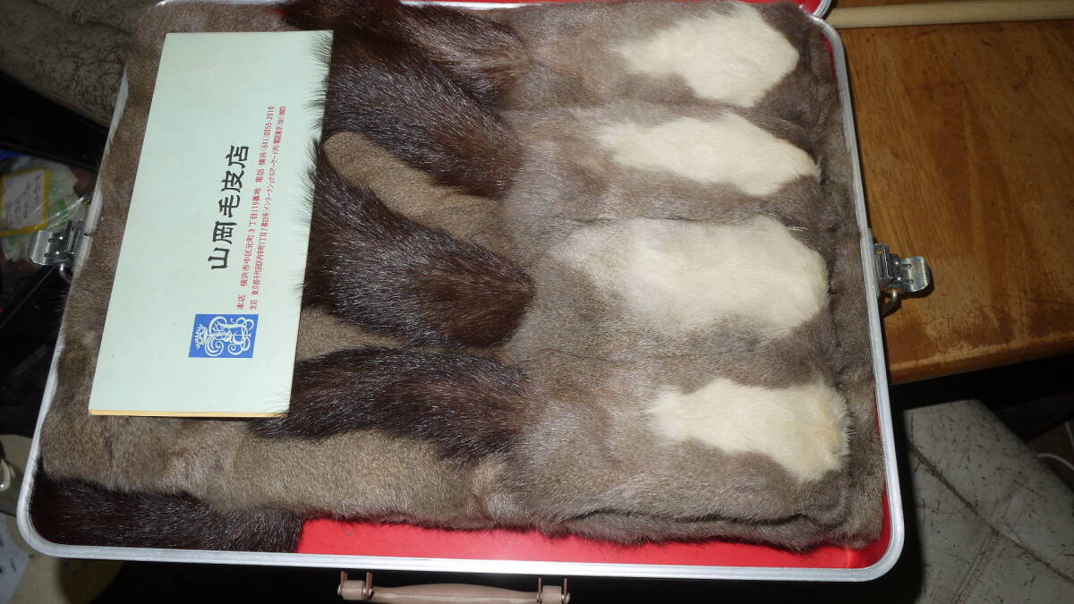 山岡毛皮店のミンクファー　ケース入り_画像2
