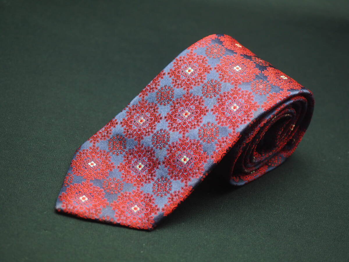 【Broni ブリオーニ】 F2694 赤 ネイビー系 SILK ブランド ネクタイ 古着 良品 転売 仕入_画像2
