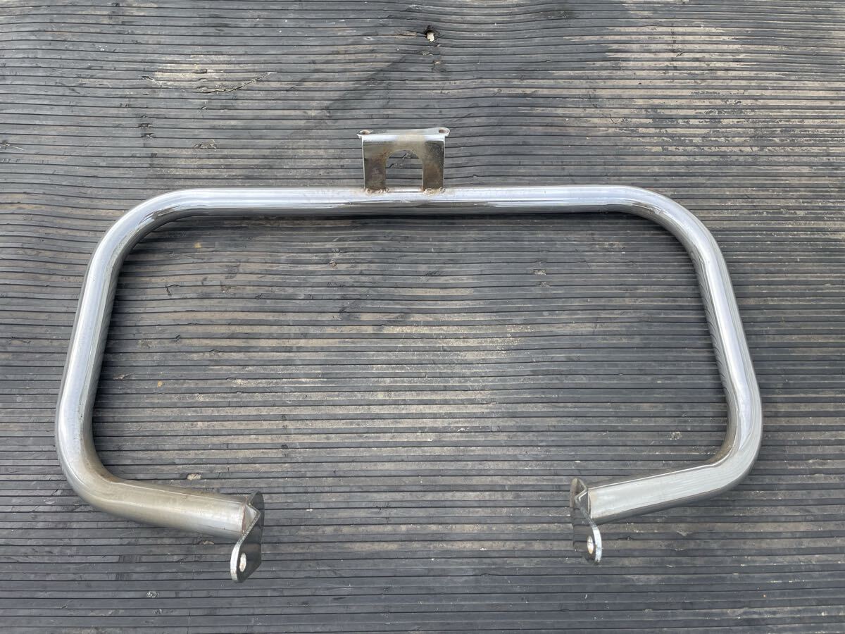 ホンダ マグナ250 取り外し エンジンガード　希少部品_画像5