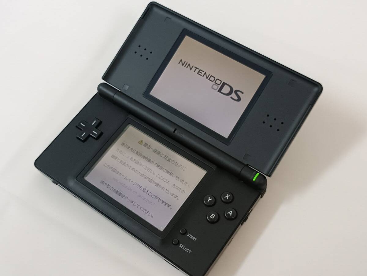 1120060/Nintendo 任天堂 DS Lite USG-001 ブラック 動(dòng)品 充電器付き