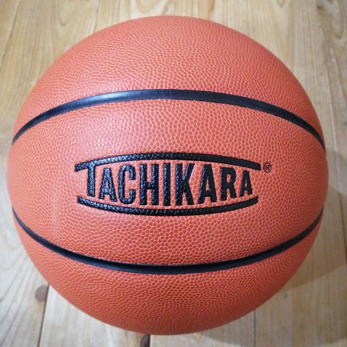 未使用に近い バスケットボール 7号 合成皮革「TACHIKARA タチカラ HARDWOOD CLASSIC」molten MIKASA SPALDING バスケットボール_画像2