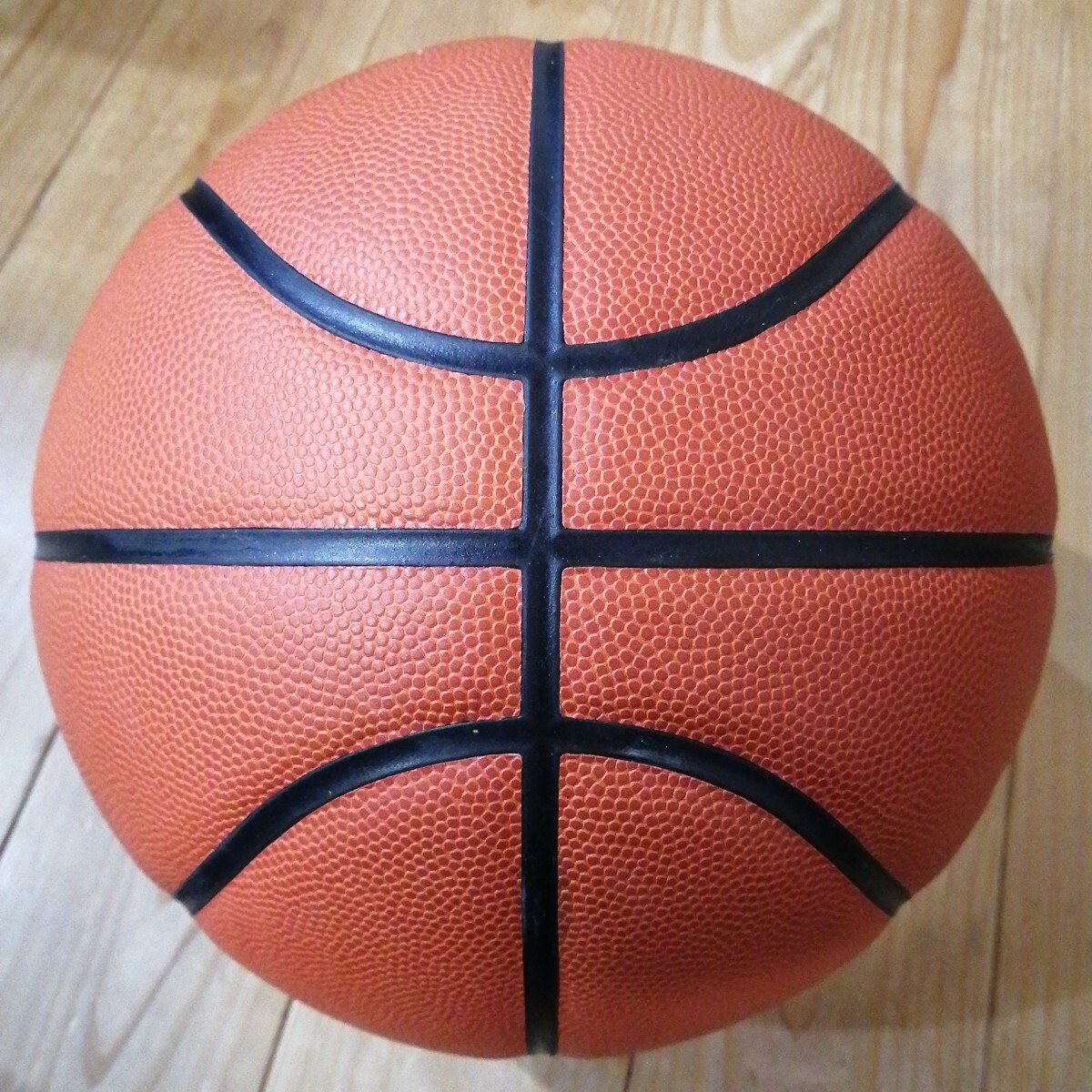 未使用に近い バスケットボール 7号 合成皮革「TACHIKARA タチカラ HARDWOOD CLASSIC」molten MIKASA SPALDING バスケットボール_画像4
