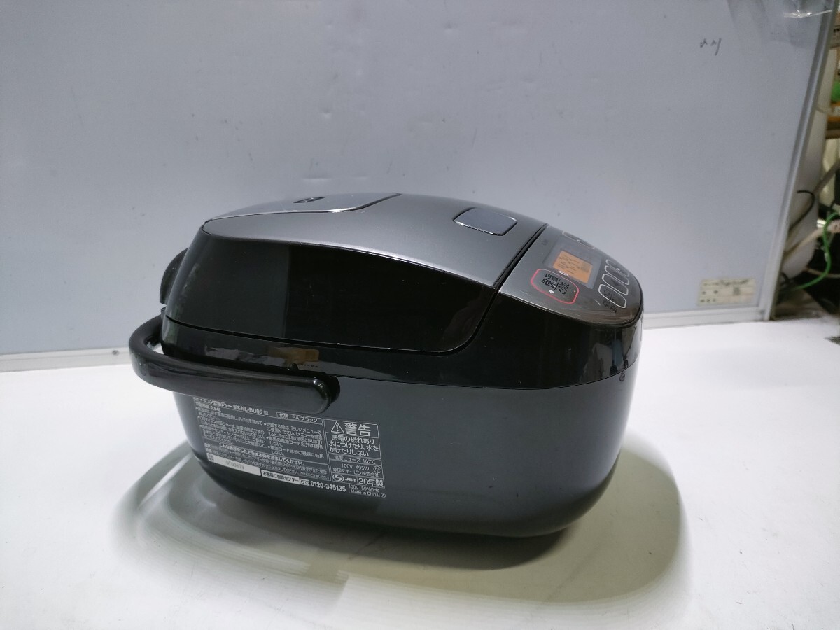 き-41(通電確認、中古現状、即発送)20年製 象印 炊飯器 ZOJIRUSHI マイコン炊飯ジャー NL-BU05型 3合炊き電源付き_画像5
