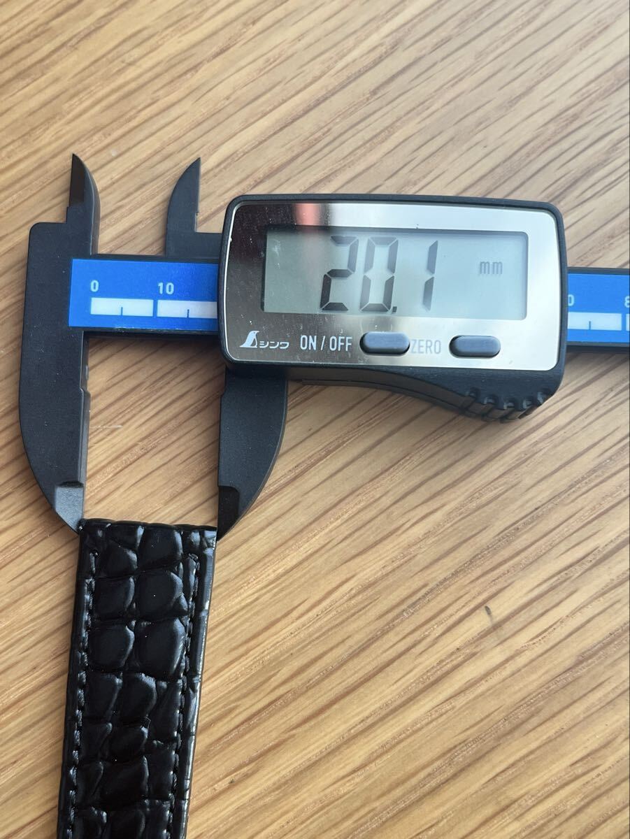 クロコ　ワニ調　レザーベルト　メンズ腕時計用　20mm ブラック　黒色_画像5