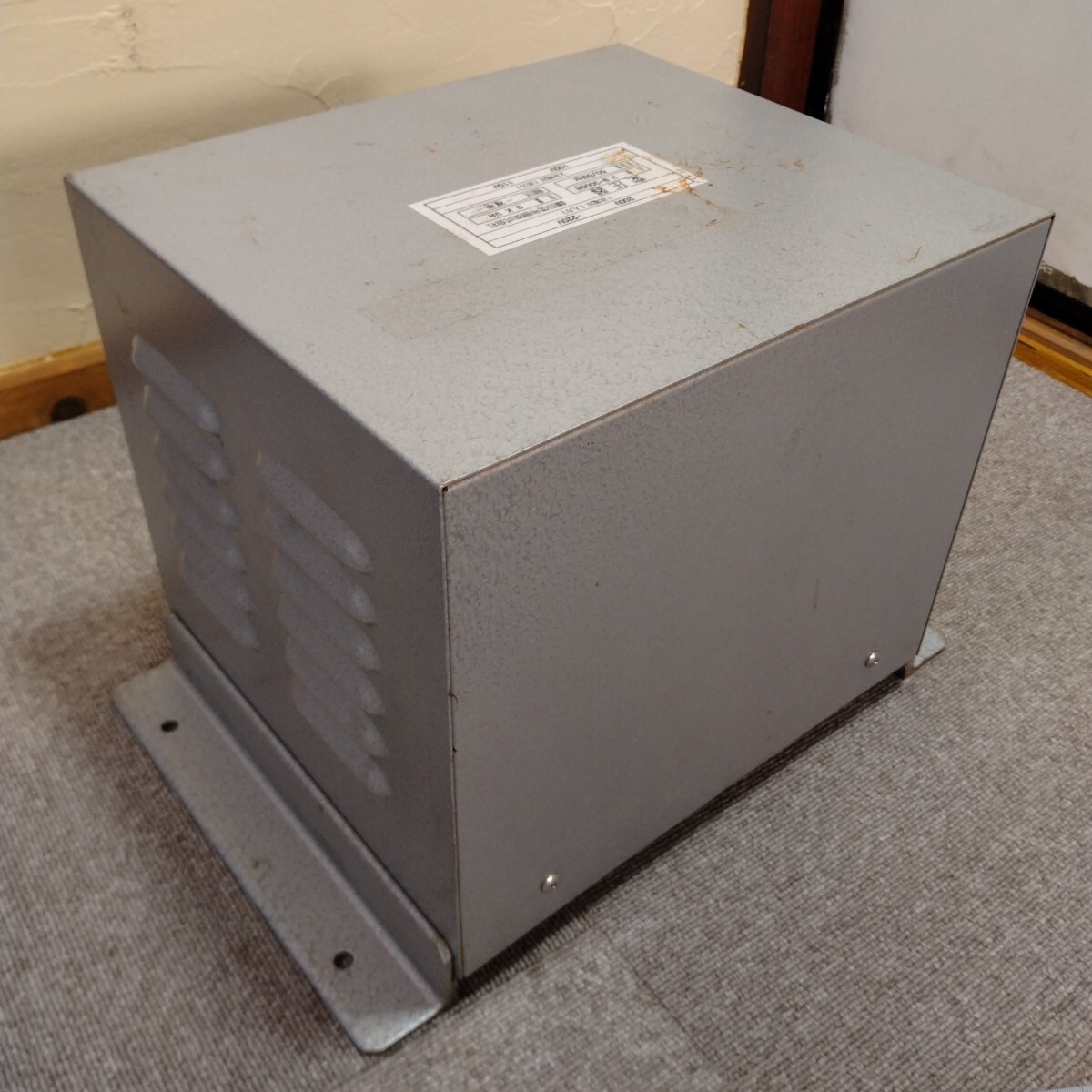 серп рисовое поле сигнал машина трансформатор WB-3000A 3KVA. шт тип Hello 200V~100V 50Hz 60Hz двоякое применение б/у товар