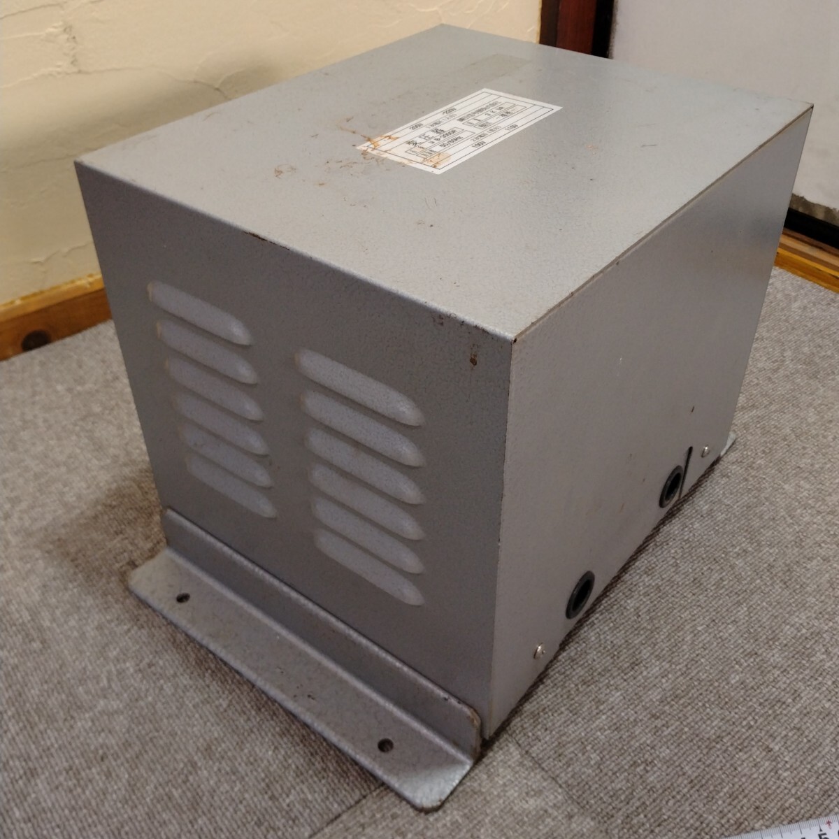 серп рисовое поле сигнал машина трансформатор WB-3000A 3KVA. шт тип Hello 200V~100V 50Hz 60Hz двоякое применение б/у товар