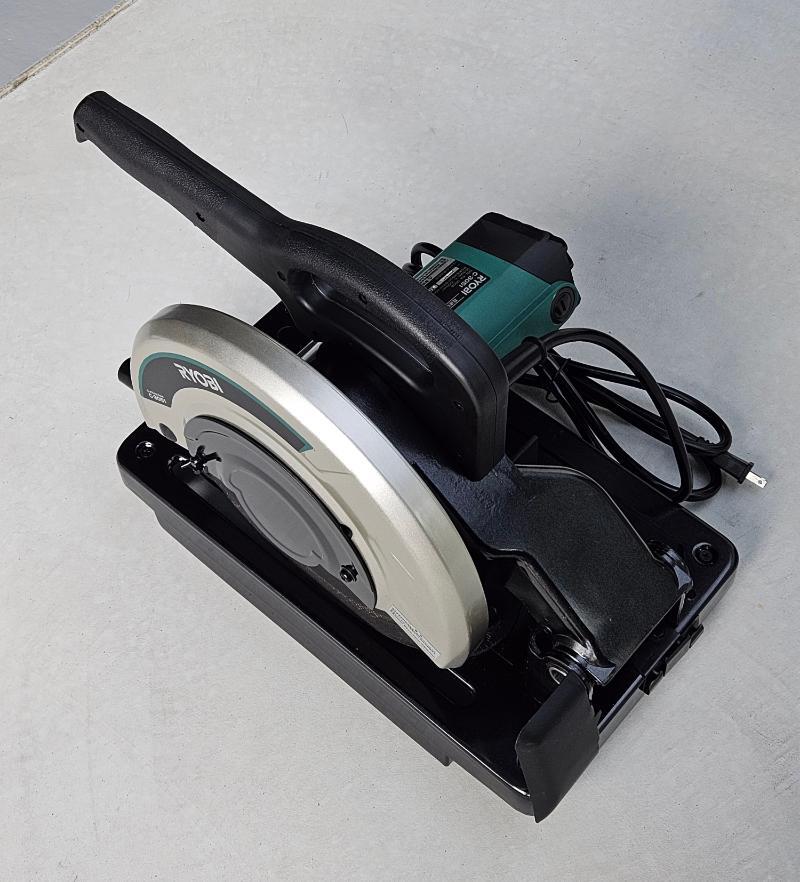 * Kyocera старый Ryobi фрезерный станок C-3051