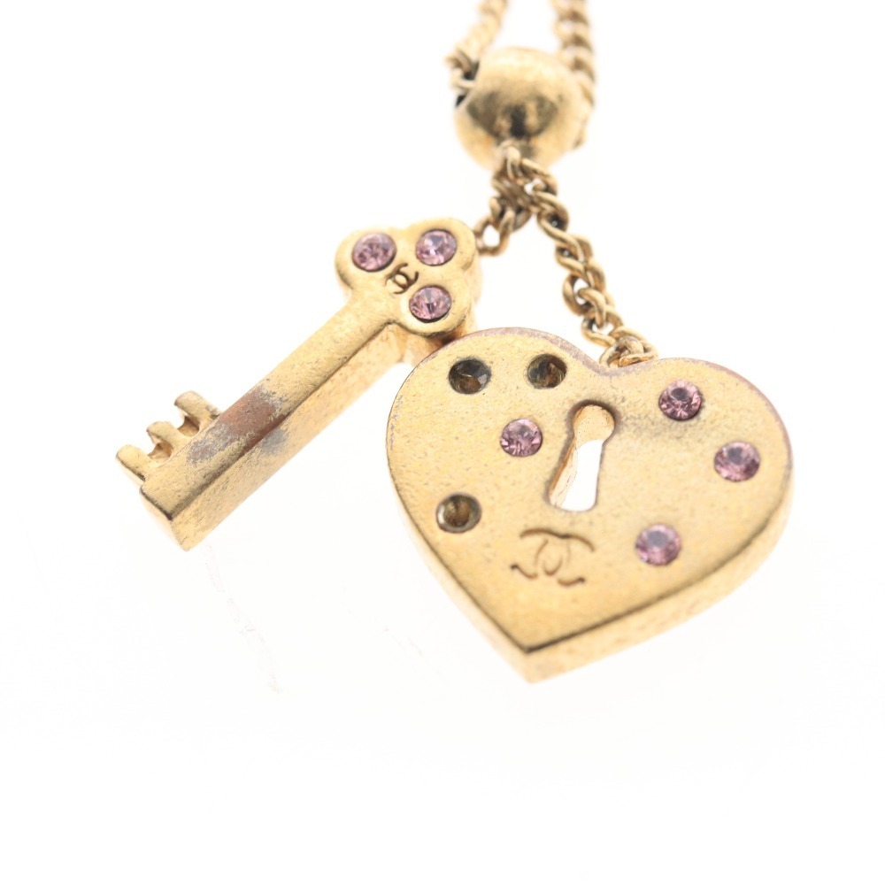 ■ シャネル ブレスレット アクセサリー 02P ココマーク ハート キー 鍵 ラインストーン イタリア製 重量7g ゴールド_画像2