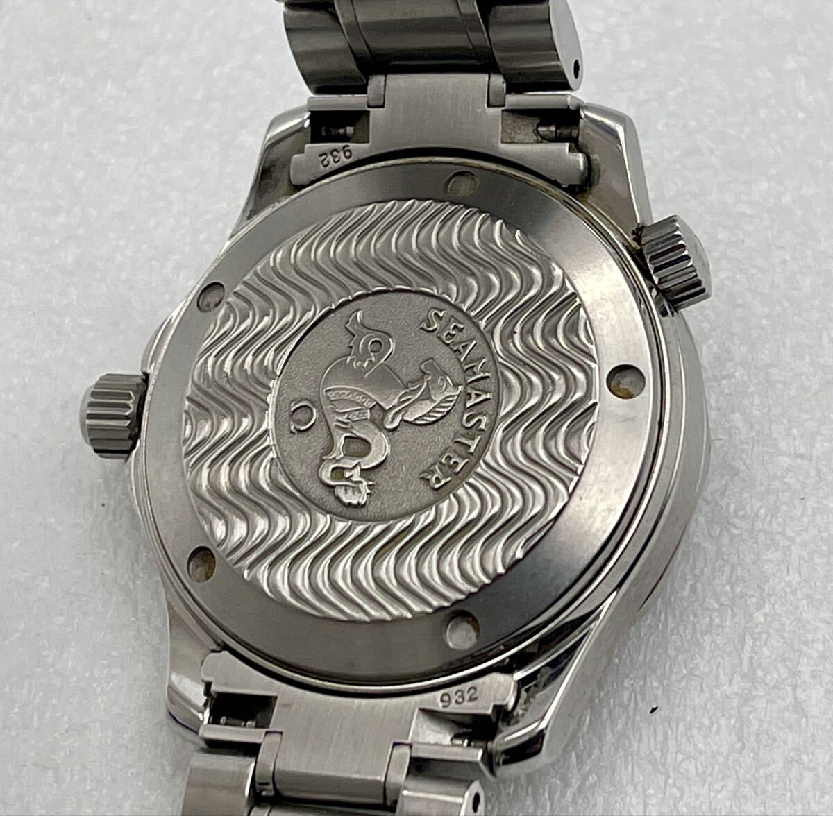 1円〜②【動作確認済み】稼働 OMEGA Seamaster professional 300M/1000ft 腕時計 シーマスター プロフェッショナル オメガ ケース付き_画像3